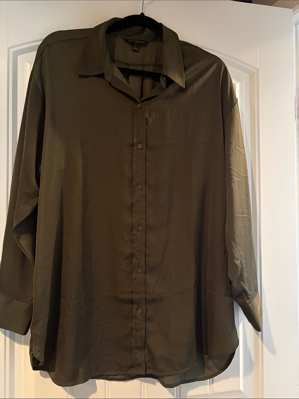 Banana Republic Olive Green Women's Button-Up Blouse